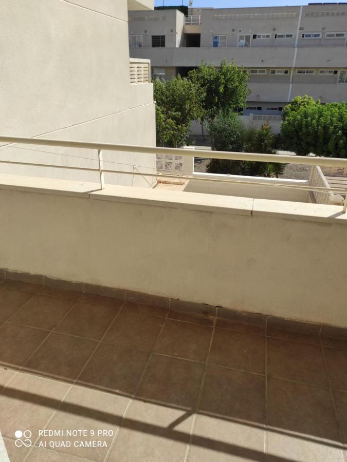 Habitaciones En Casa Compartida Retamar อัลเมรีอา ภายนอก รูปภาพ