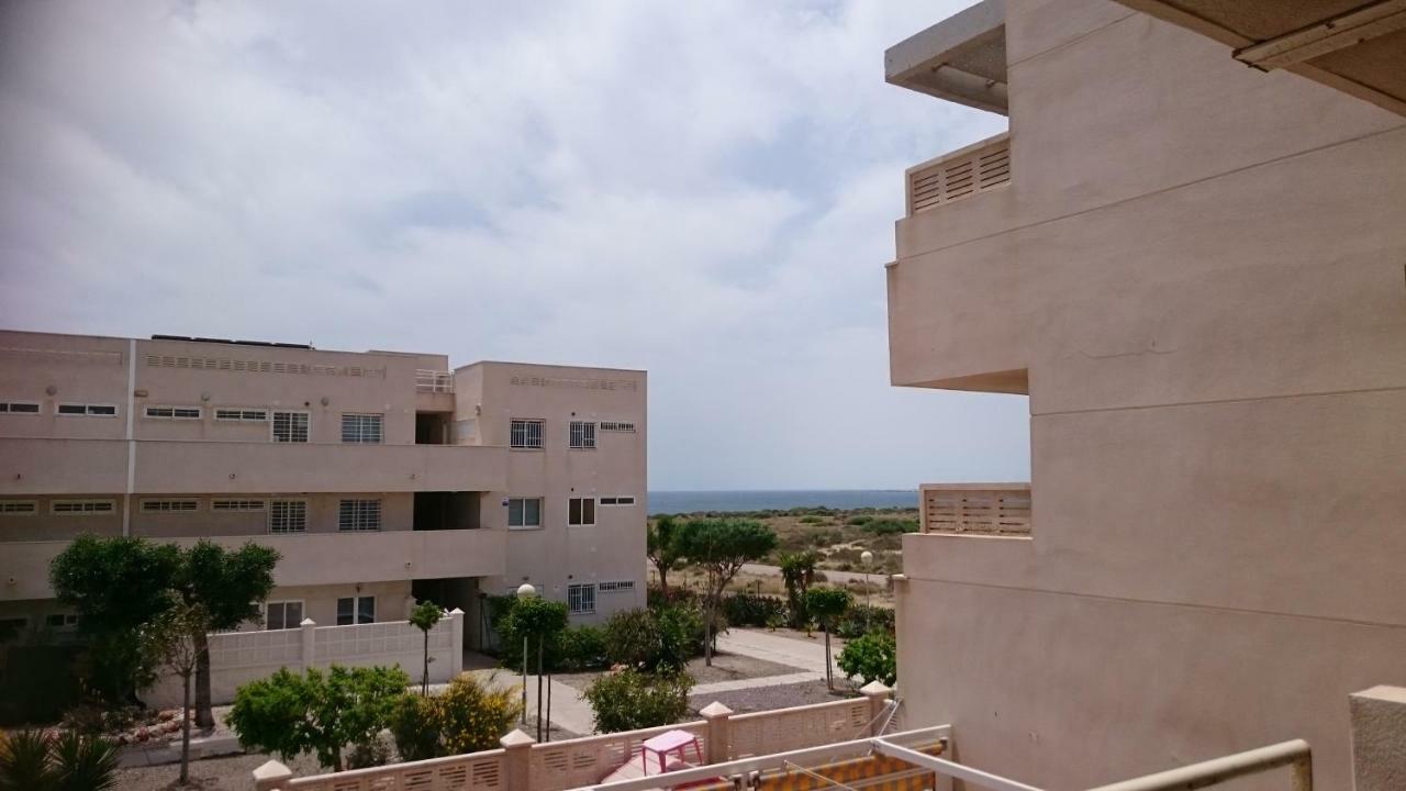 Habitaciones En Casa Compartida Retamar อัลเมรีอา ภายนอก รูปภาพ